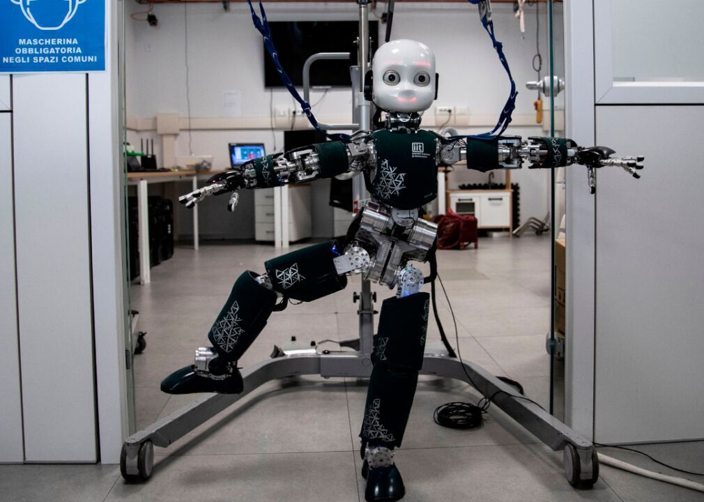 iCub Robot used to study cognition